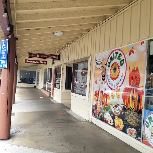 Pelton Shopping Center 4