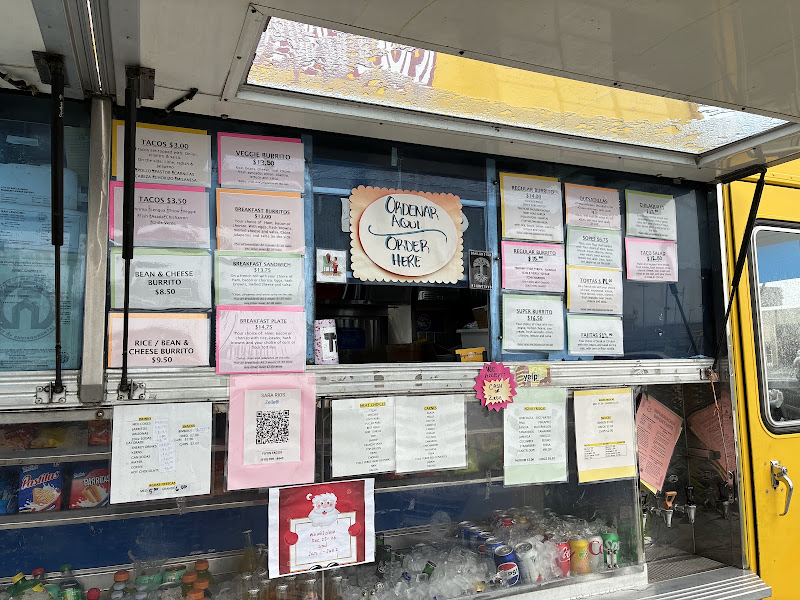 Yuyis Tacos 3