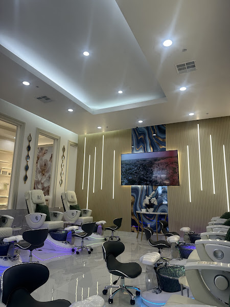 Abella Nail Avenue 3