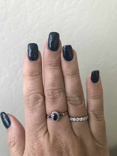 Queen's Nails