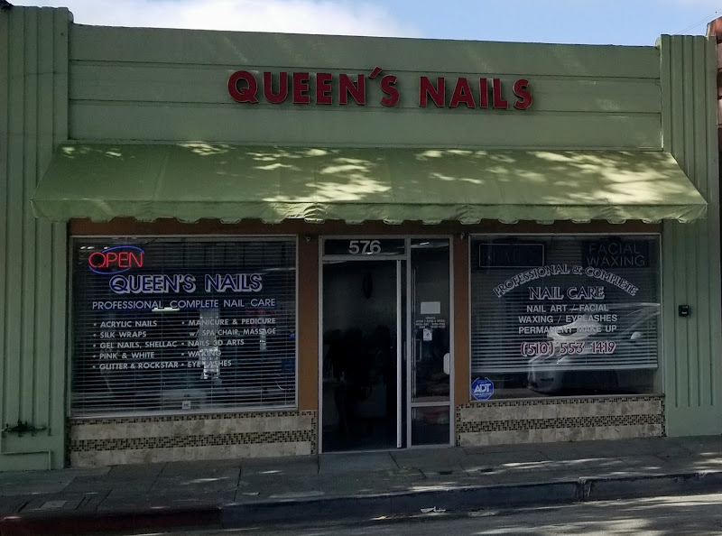 Queen's Nails 3