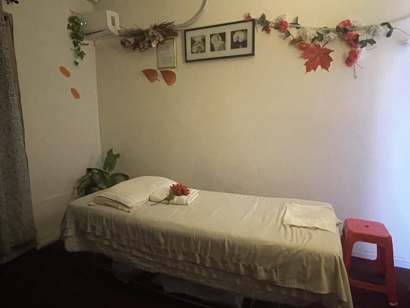 Noy Massage 4