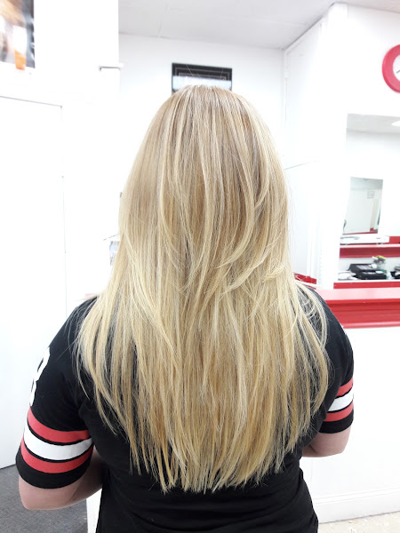 DELUXE BEAUTY SALON 4