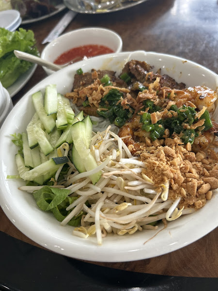 Que Huong Bistro 4