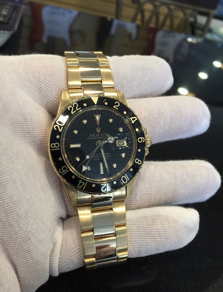 R & J Jewelry and Loan 4