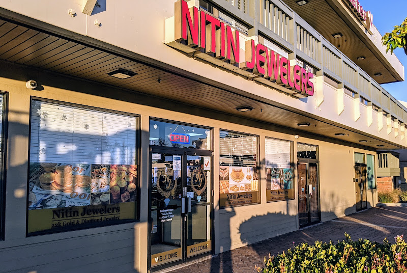 Nitin Jewelers 5