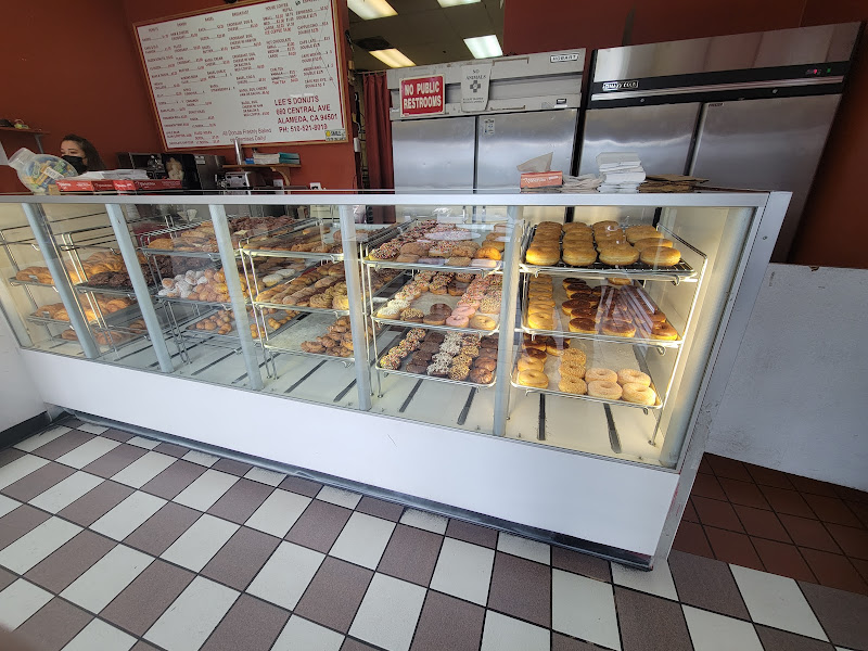 Lee's Donuts 3