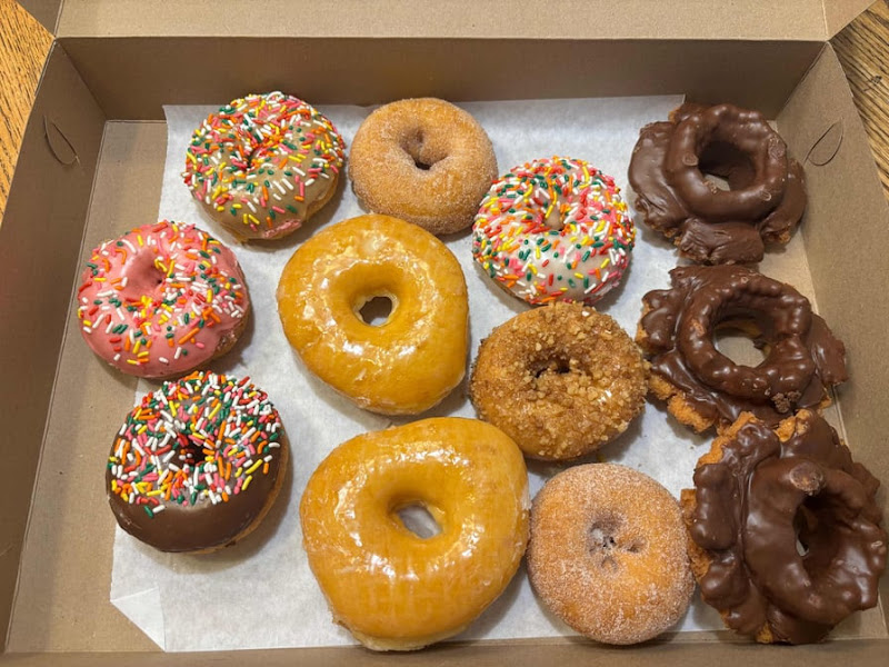 Lee's Donuts 5