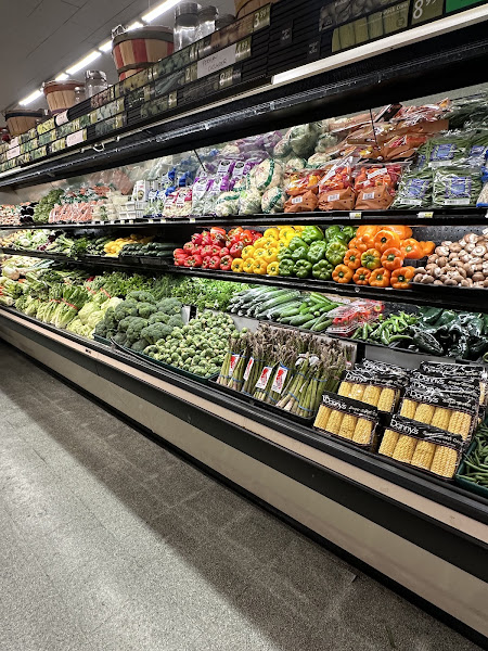 Encinal Market 3