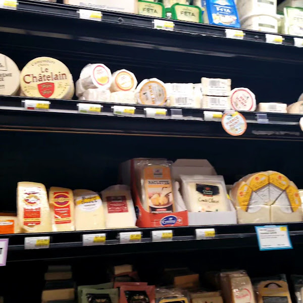 Encinal Market 4