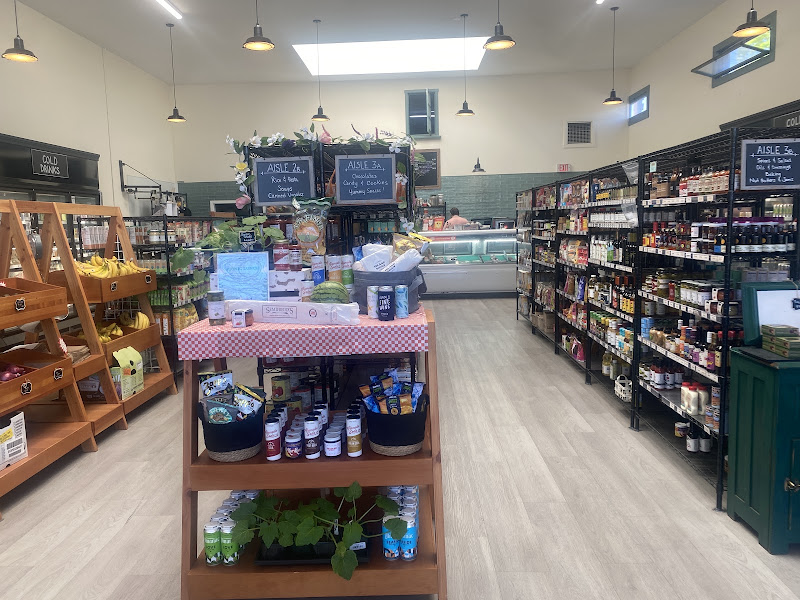 Island Savoy Market 3