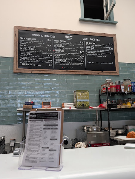 Island Savoy Market 4