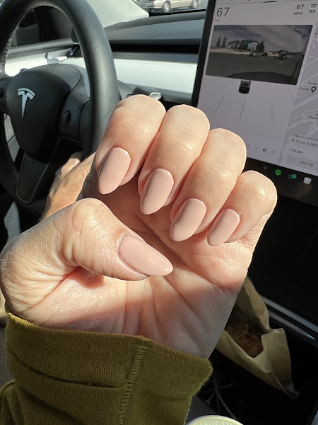 Me Nail Spa 3