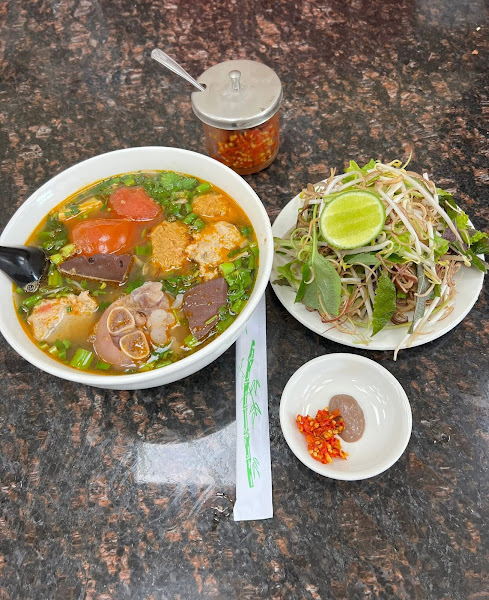 Bun Bo & Rieu Houston 3
