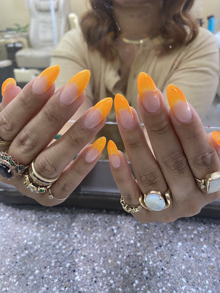 Diva Beauty Nails 3