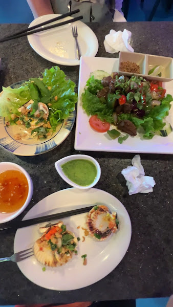 Lem's Kitchen & Lounge 2
