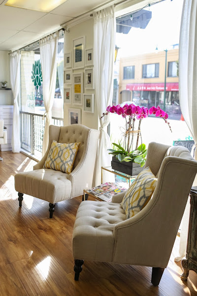 Sabai Salon & Blow Dry Bar 4