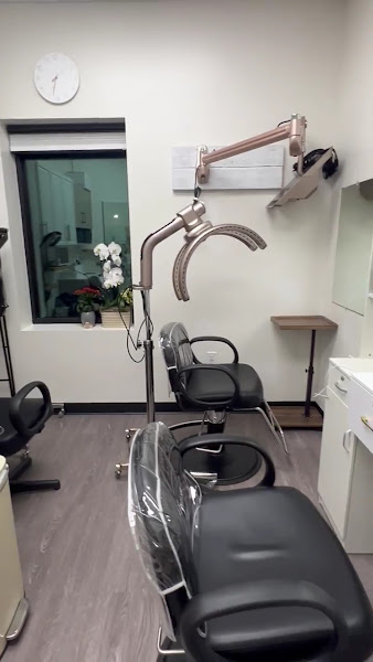 Leah's Korean Beauty Salon 2