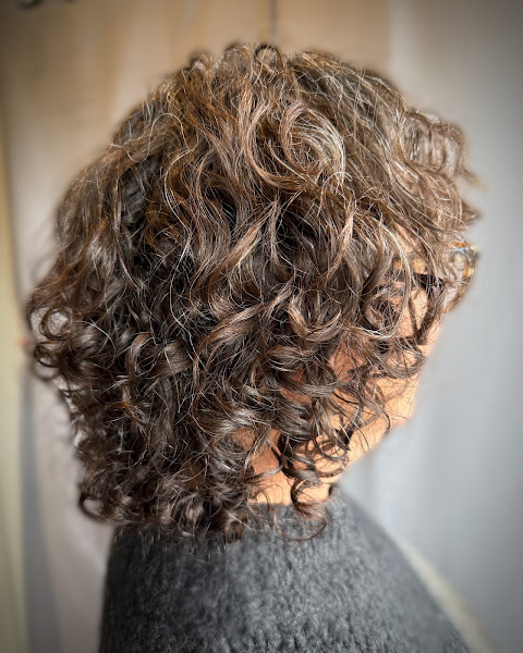 Starling Salon