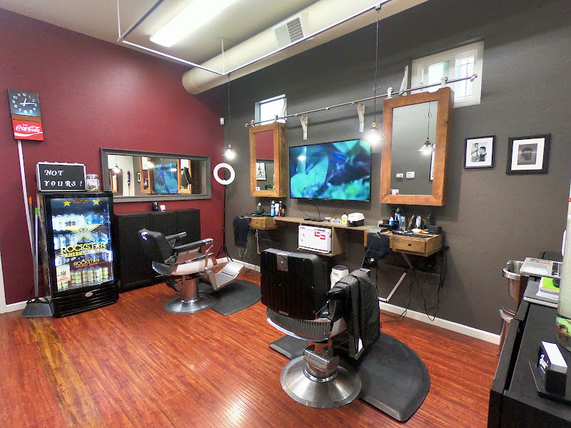 Juan's Barber Shop 4