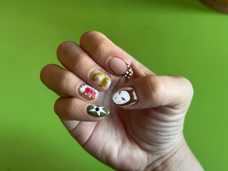 Daily Glam Nails