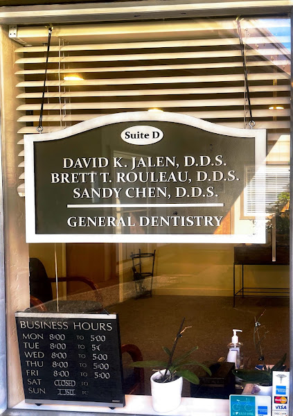 Dr. Sandy Chen, DDS 2