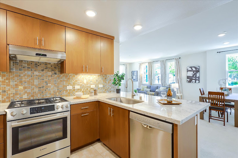 Coast + Co Real Estate - Ryan Dunn | Realtor | Broker Associate 4
