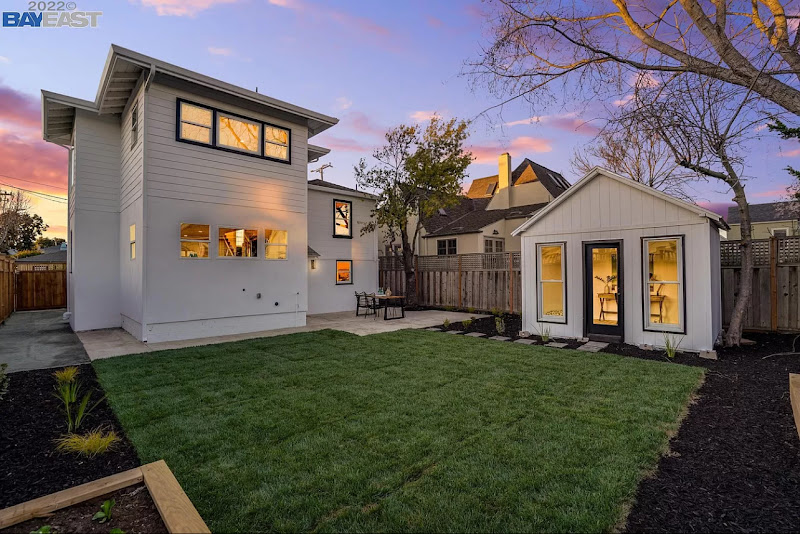 Kate McCaffrey Group | Real Estate Agent | Compass | DRE 01355206 | Alameda, Oakland, San Leandro