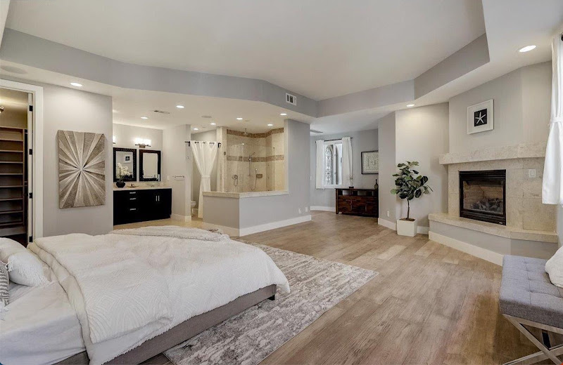 Compass: Jeanne Lam, Realtor 2