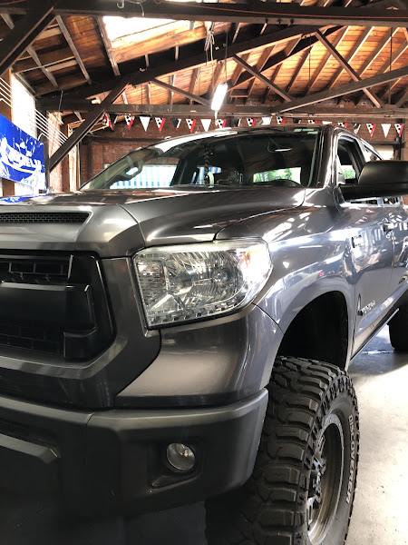AVN Tires & Alignments 4