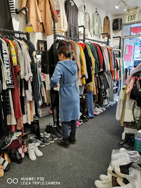 K & A Boutique 3