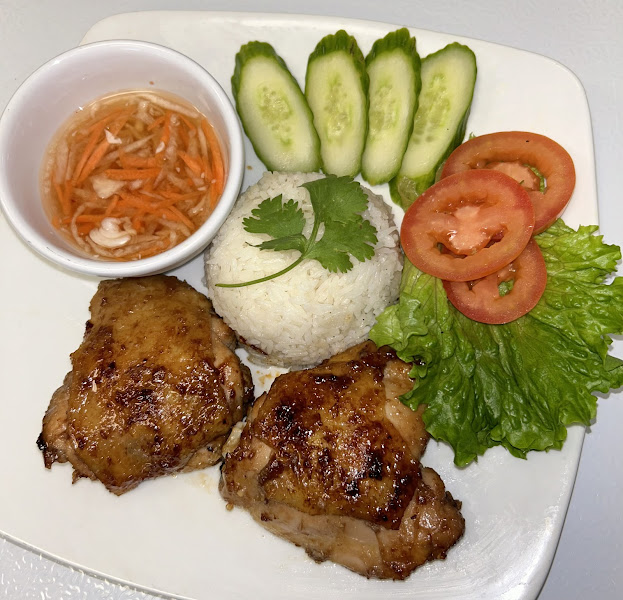 Biff’s Banh Mi & Pho 3