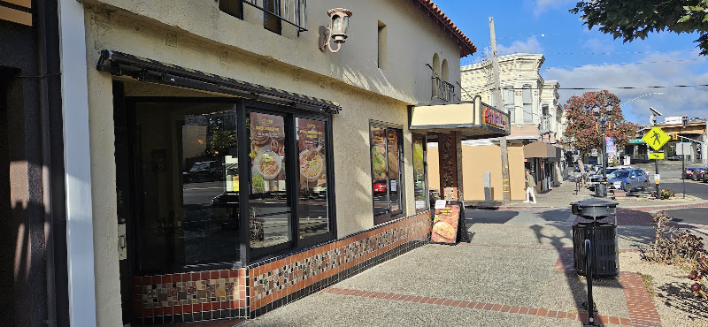 Thiên Lý Vietnamese Restaurant 4