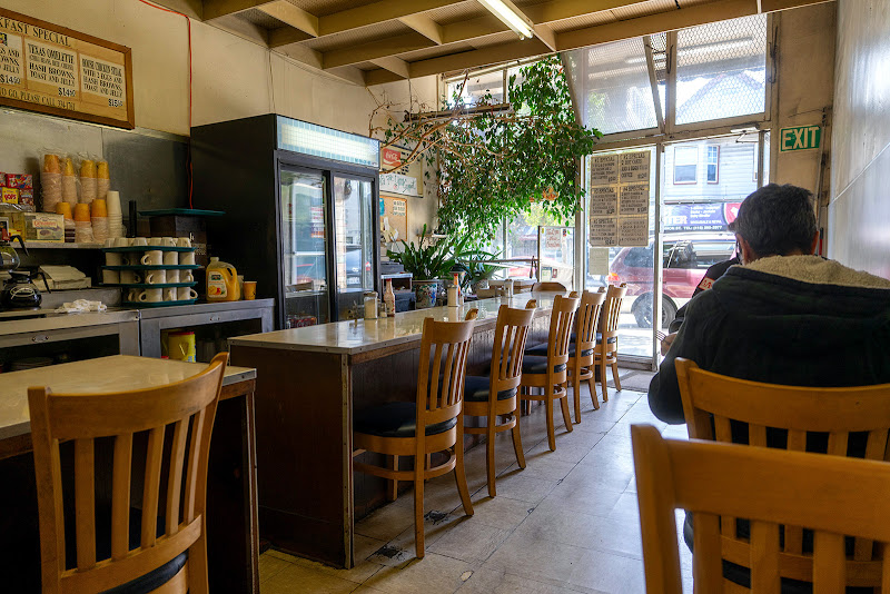 Ann's Doughnut Coffee Shop 5