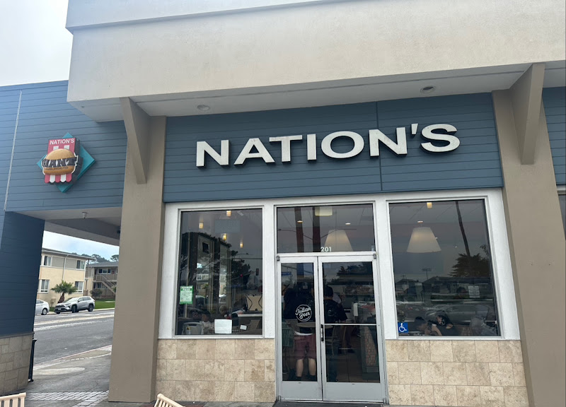 Nation's Giant Hamburgers & Great Pies