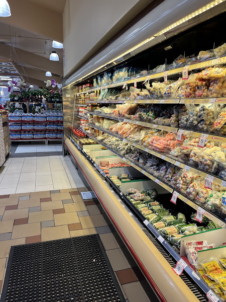 Seafood City Supermarket 4