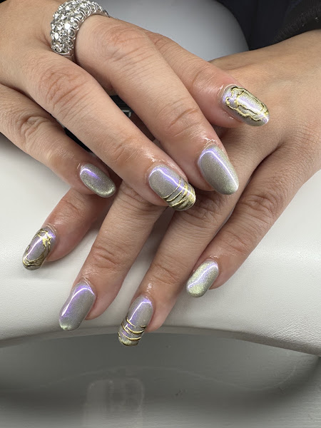 SOLA SALONS THE MILLIONAILS 4