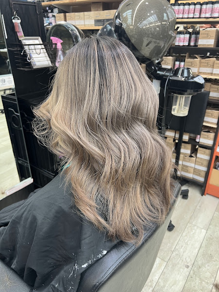 Studio 7 Hair Loft 3