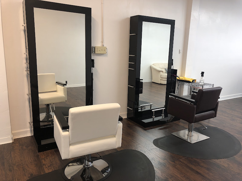 Tina’ Beauty Salon