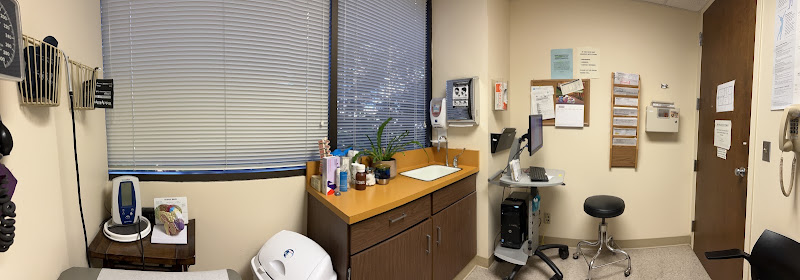 Tsang Ellick MD