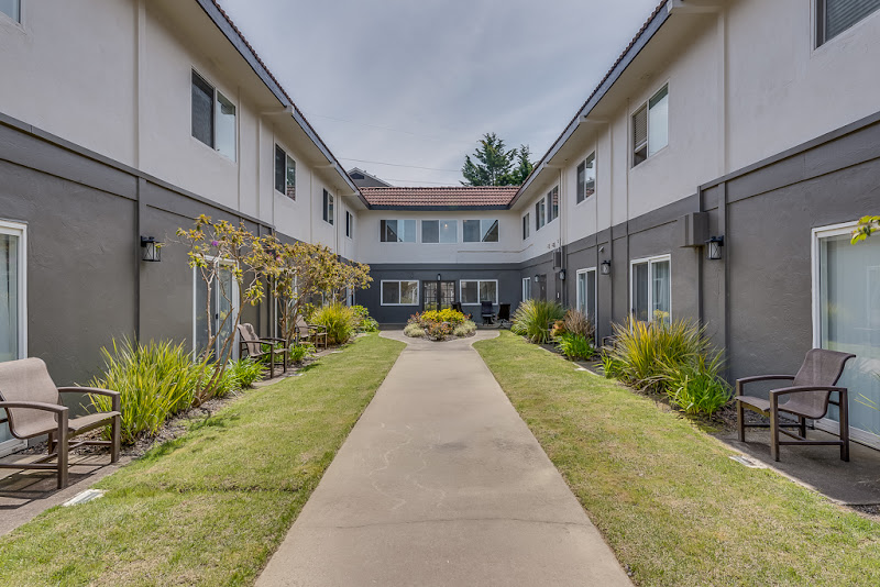 Serra Highlands Senior Living 4
