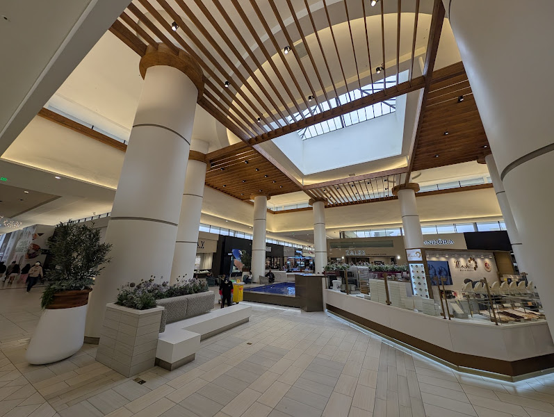 Serramonte Center 4