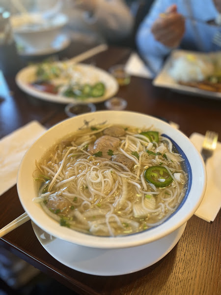 Sơn Nam Vietnamese Restaurant 3