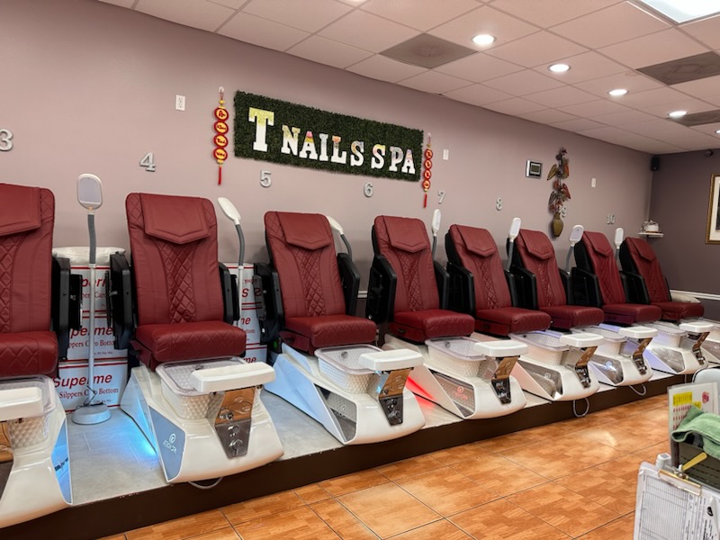 T Nails Spa