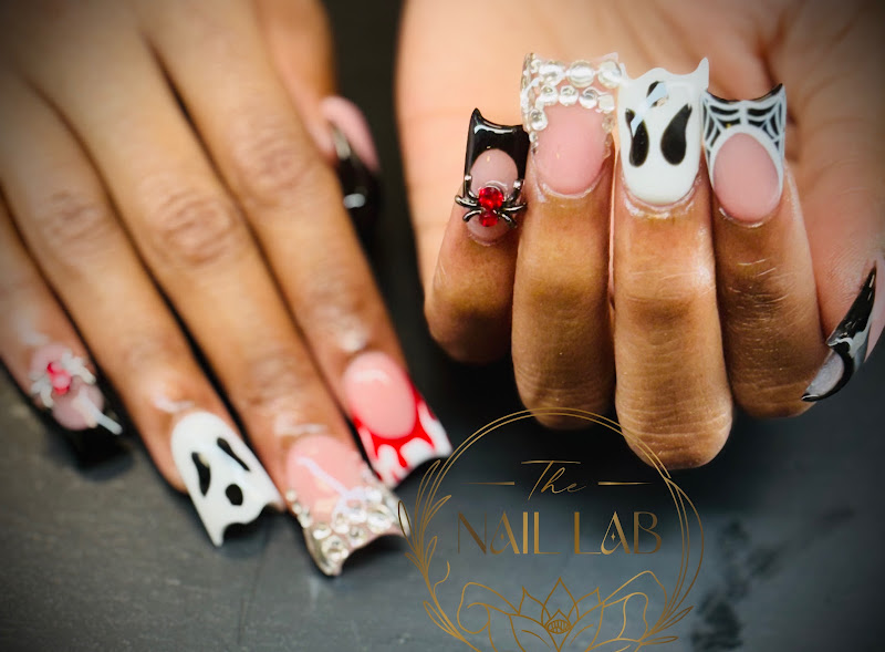 The Nail Lab