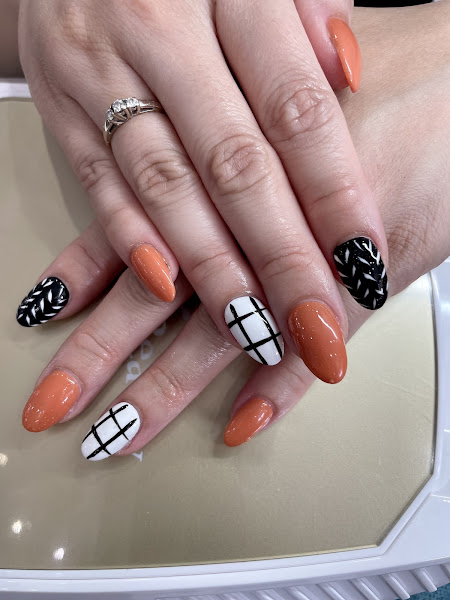 NAILVANA & CO. Lash and Spa 4