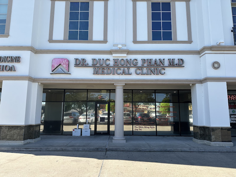 Dr. Duc Hong Phan 2