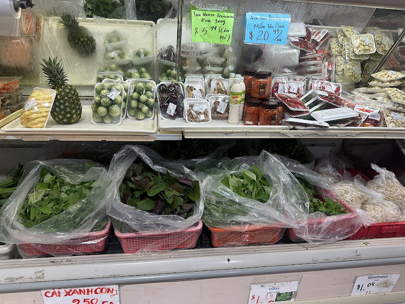 Ca Mau Food Market 2