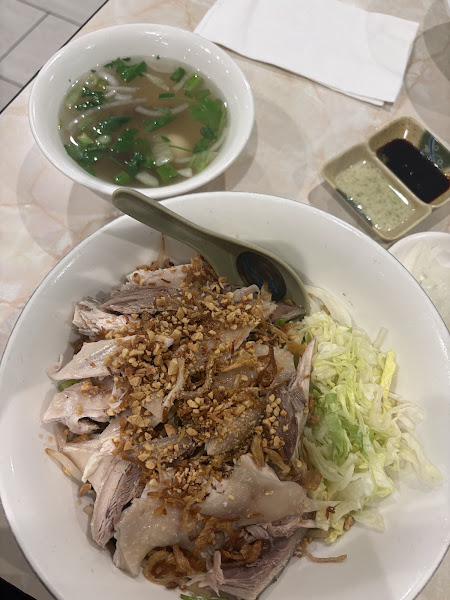 Pho Ve Dem Restaurant 3