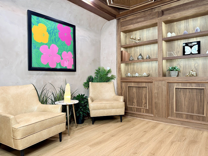 Dr. Van Tran Family Practice 4